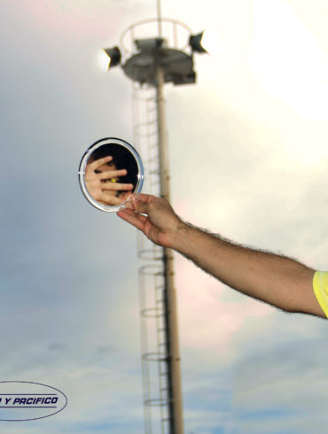 Punto y Pacifico Copia Oculta Couvre x Chefs